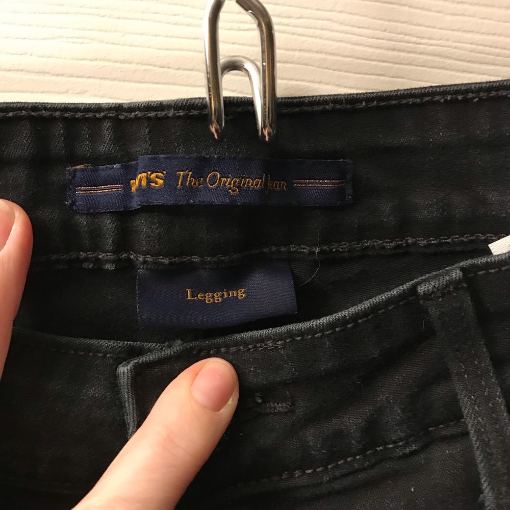 Levi’s Black Mid Legging Jeans (Size 14)